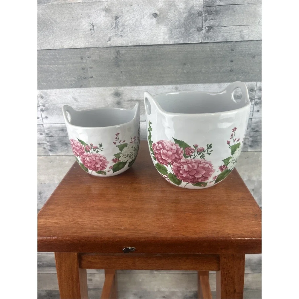 Temp-tations By Tara Hydrangea 1 & 2 QT Nesting Bowls